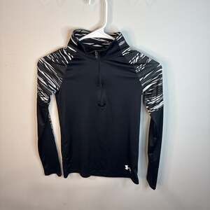 Boys Under Armour Black 1/4 Zip Pullover with Patterned Sleeves Youth Large